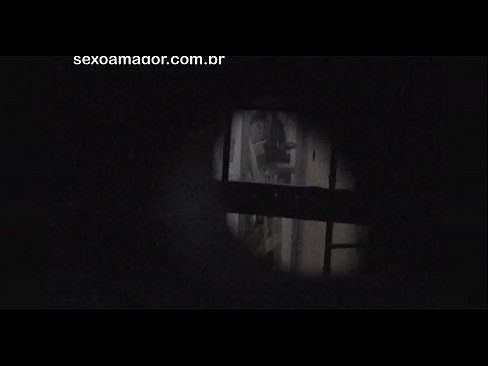 ❤️ Бландзінка таемна здымаецца на відэа з суседскага вуаерыста, схаванага за пустымі цэгламі Порна fb у нас ❤